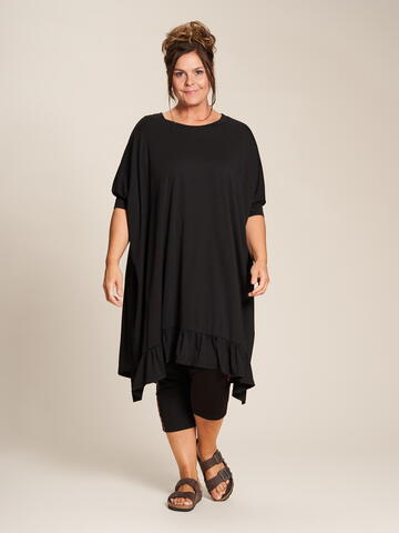 Lona oversize kjole fra Gozzip Black