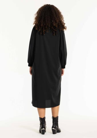 Bette kjole fra Studio i sort