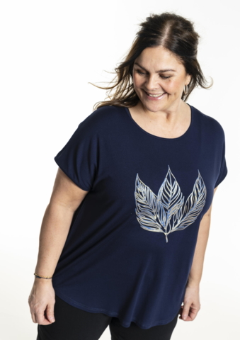 Gitte T-shirt fra gozzip i navy med fint blad print