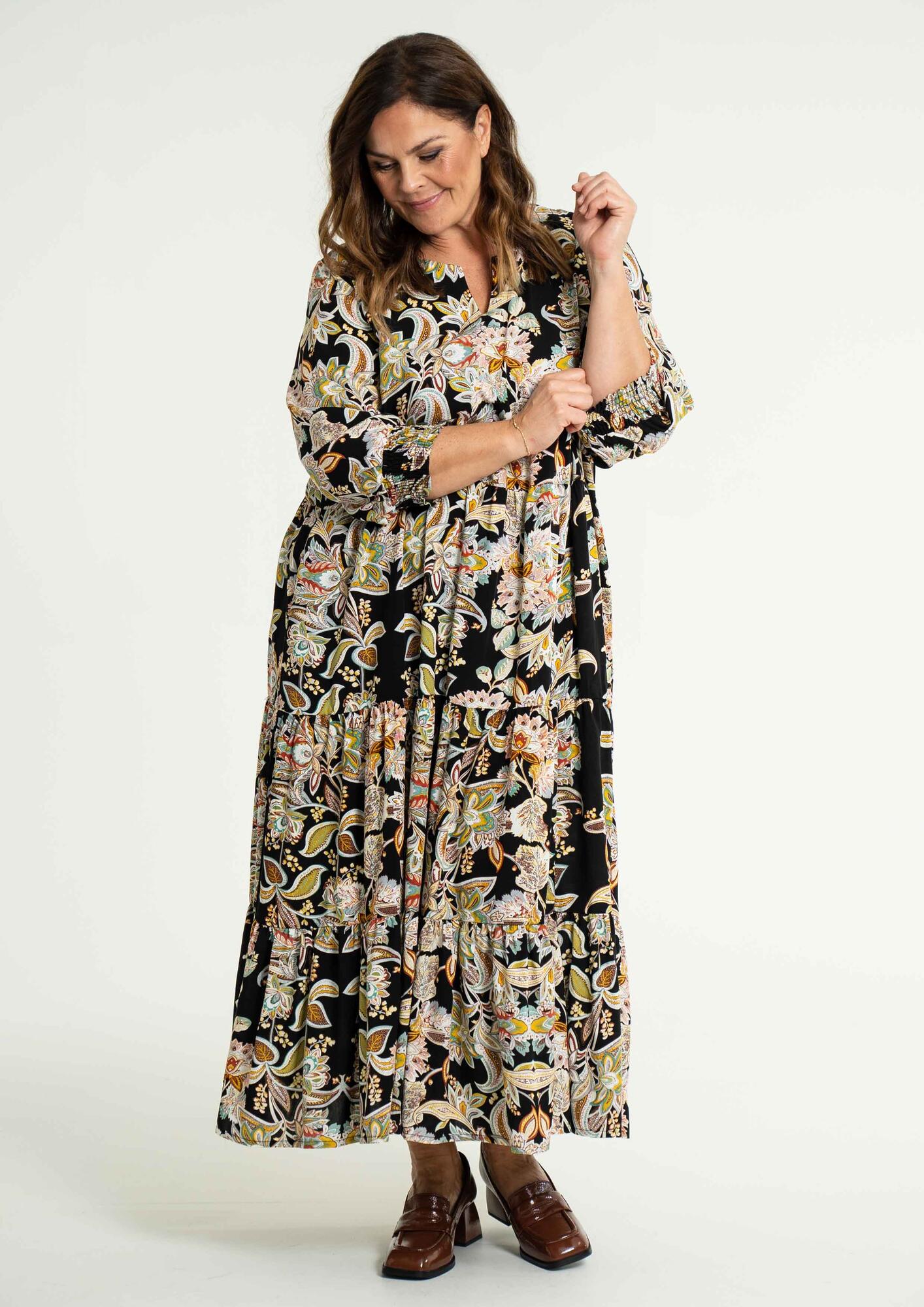 Selv tak dansk spørgeskema Sussie kjole fra Gozzip i det smukkeste print