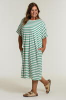 Pil oversize kjole fra Gozzip - Hvid med grønne striber