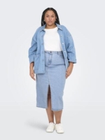 Carsiri denim nederdel fra Only Carmakoma i lys denim